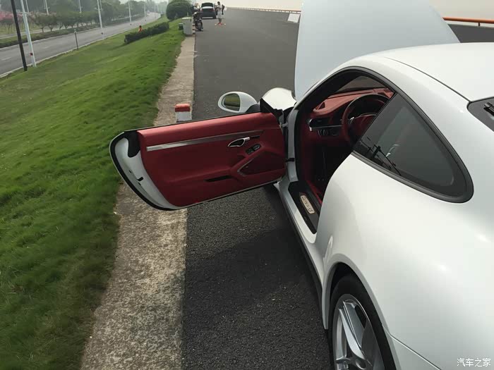 保时捷991提车作业