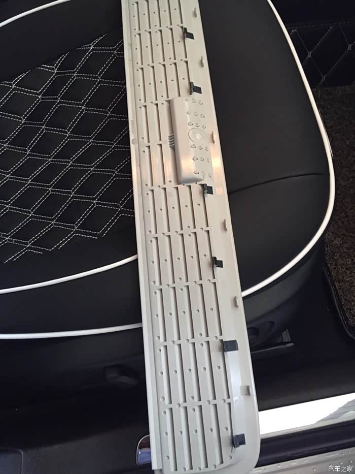 【图】一分钟不花钱完美解决天窗遮阳板异响问题_迈腾论坛_汽车之家