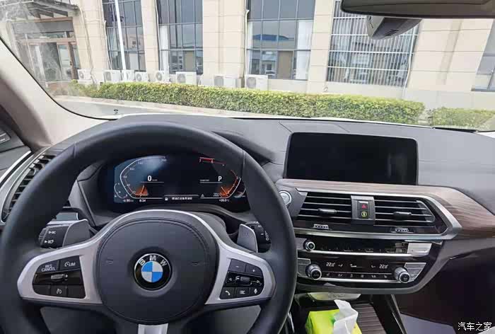 【图】x3 30i提车三天,屏幕显示无信号,宝马,我该怎么相信你的_宝马x3