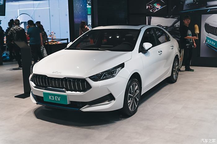 2021上海车展实拍起亚k3ev