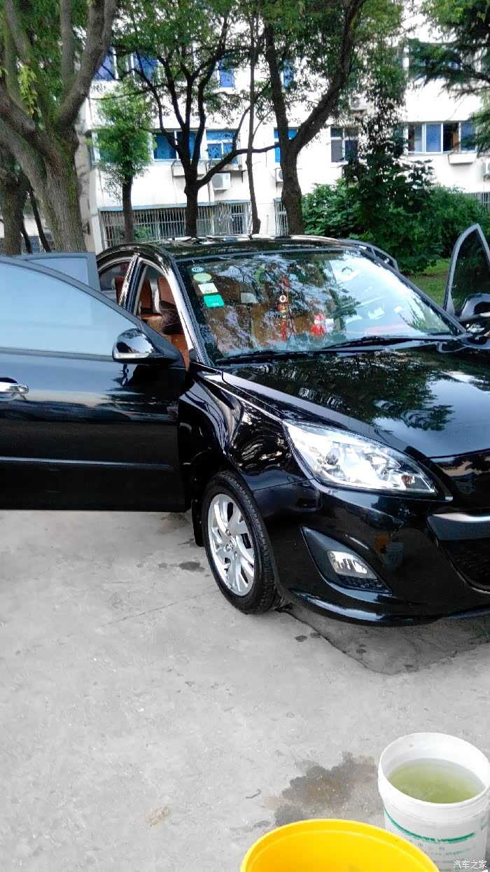 黑色的出来冒泡啦