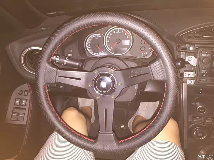 出nardi340反毛皮方向盘