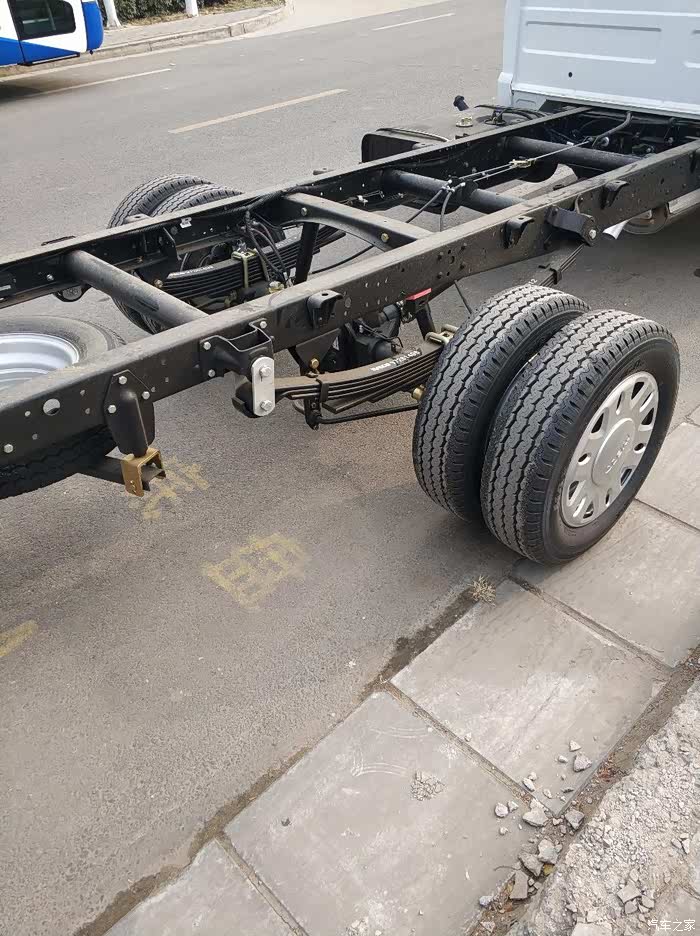 【图】非承载底盘!_五十铃mu-x牧游侠论坛_汽车之家论坛