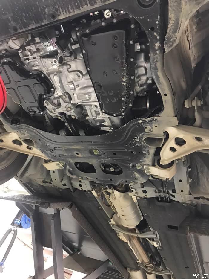 【图】刚做完首保,特意看了底盘_英菲尼迪qx50论坛_汽车之家论坛