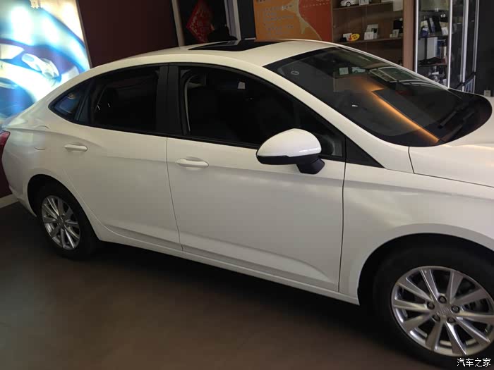 20t 双离合领先型,雪域白提车作业.附带一些自己的选车想法