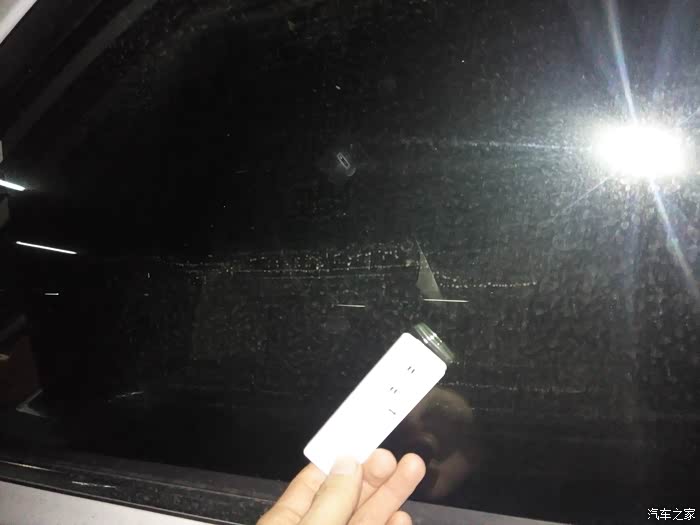 车库停2天,车子亏电,车门自动解锁!