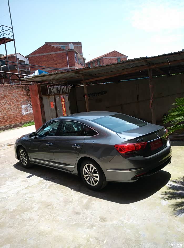 有钛金银颜色的si车主吗发点图片小弟正在考虑这个颜色