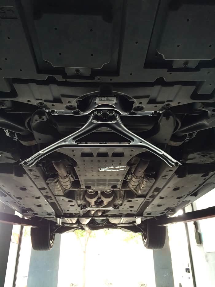 皇冠2.0t底盘区别和悬挂