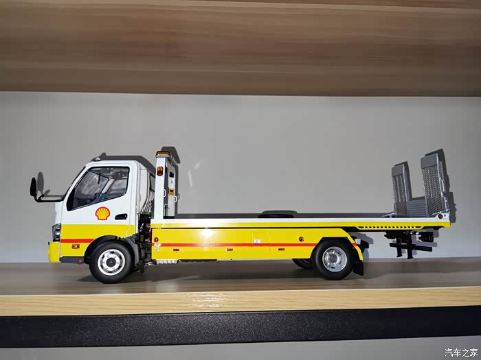 一起来修车吧日野hino300拖车