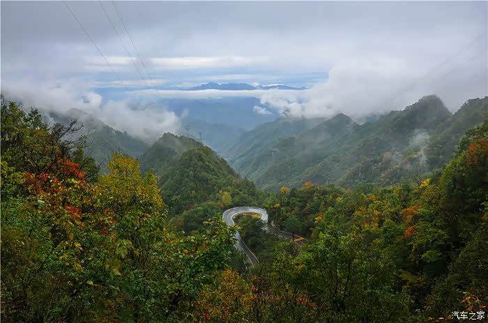 秦岭秋色国道210秦岭段