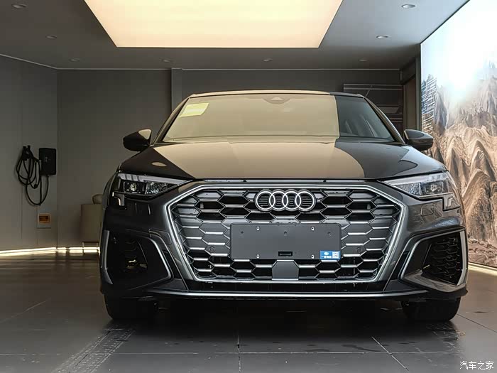 【图】2021款天云灰中配运动款提车_奥迪a3论坛_汽车之家论坛