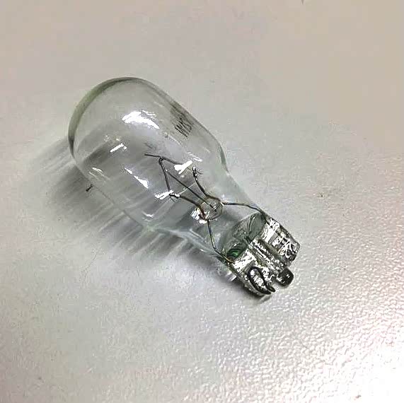 灯泡黑了,不知道什么型号