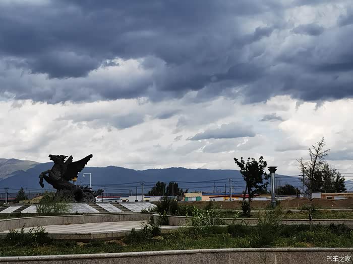 坦克300江格尔广场