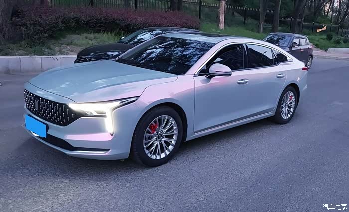 全新第三代奔腾b70让人惊艳吗?