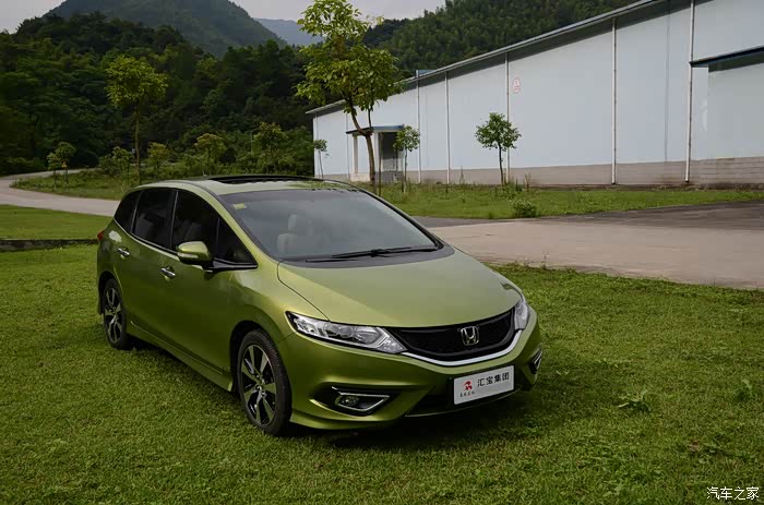 翡翠绿杰德6座cvt高清写真