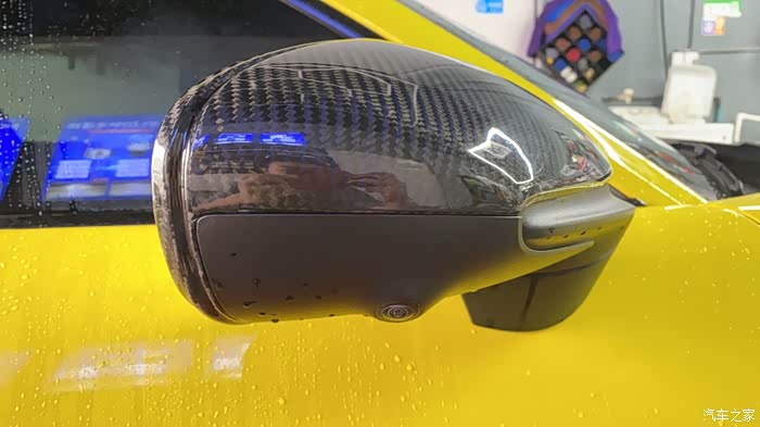 992竟速黄,碳纤维后视镜壳,完美呀