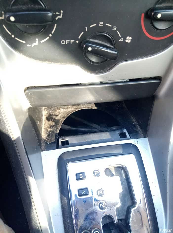 【图】标志307电脑接头在哪儿?_标致307论坛_汽车之家论坛