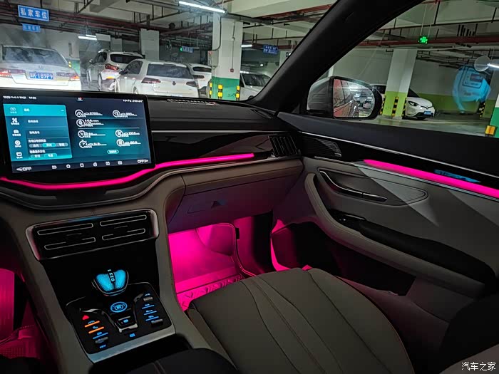 中国汽车的崛起 比亚迪-宋 plus dmi 提车