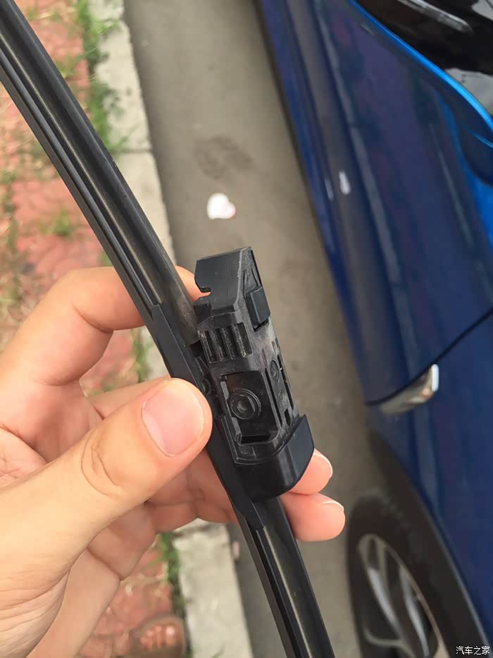 你们的雨刷接口是不是这个