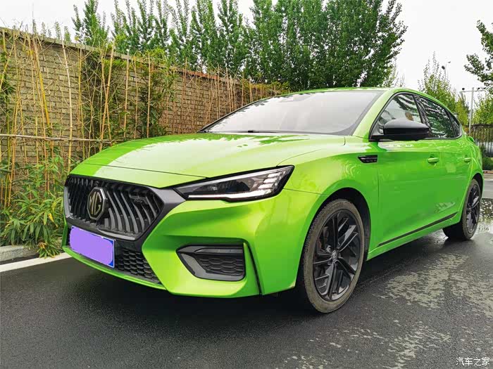 名爵6我车库里的鲜亮赛道绿