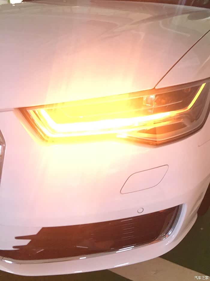 奥迪a6l用车一年补上后流水灯作业