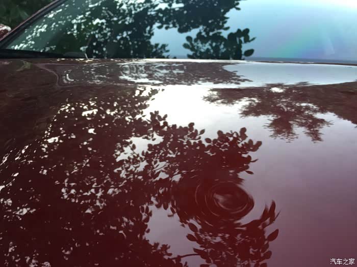 前盖被冰雹砸出很多小坑,怎么办?