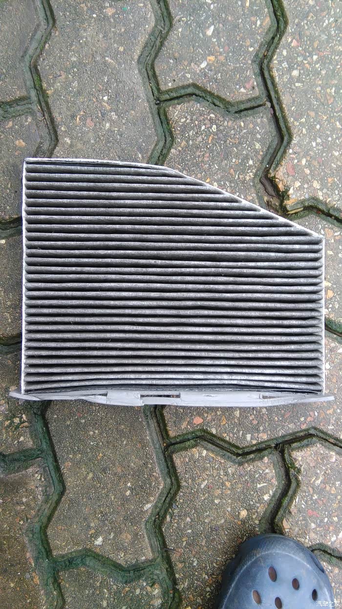 13款的明锐空调滤芯安装方向是不是左高右低