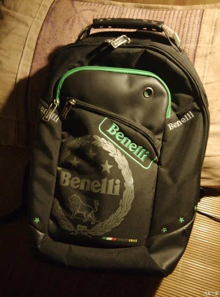 大家能晒一下骑行的背包不