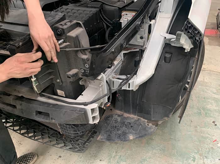 【图】今天换水箱框架1500元_传祺gs5论坛_汽车之家论坛