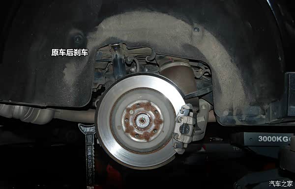 奔驰改装brembo鲍鱼刹车前八后四真心分享好东西大家欣赏