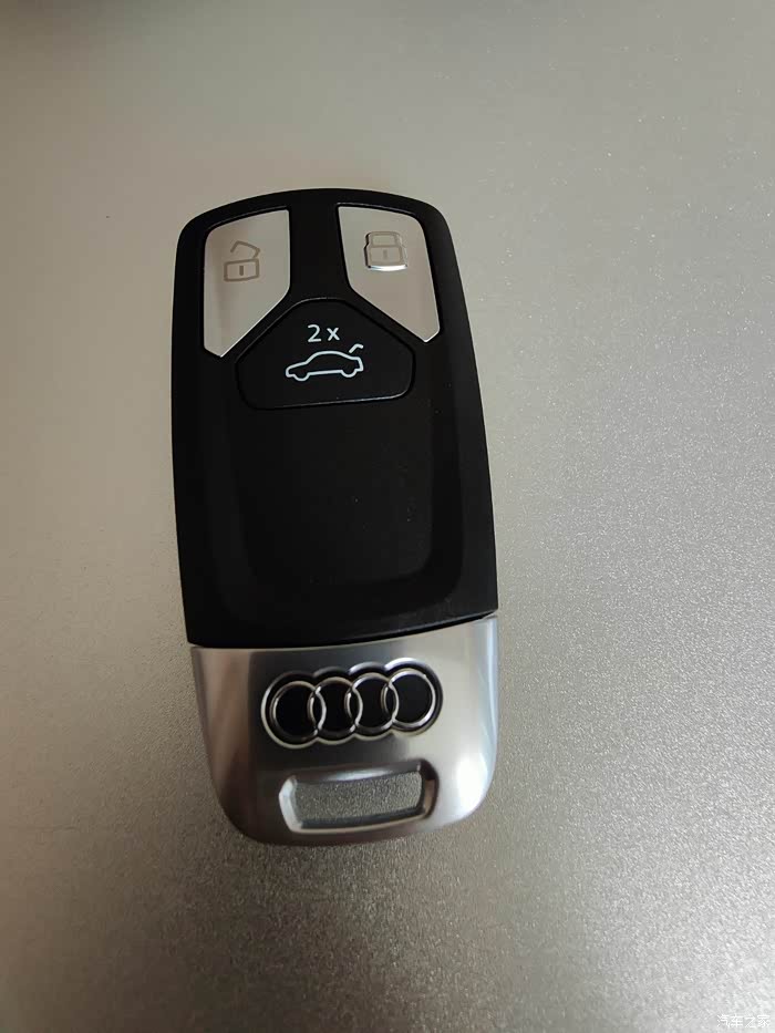 从喜欢上a5到购买了a5我也加入了奥迪大家庭