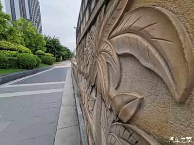 驾cs75游览佛山澜石滨河公园
