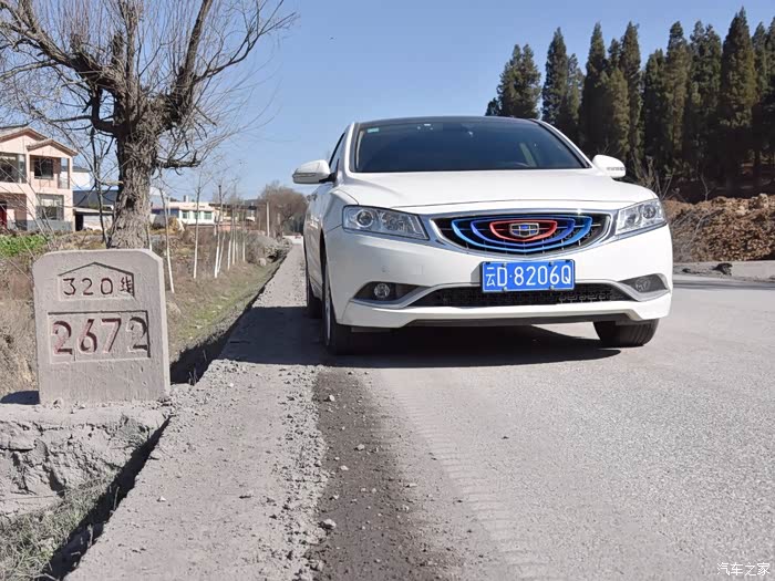 国道320线上有一座桥那里很美还可以吃鸡