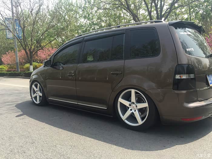 出大五福轮毂加轮胎大众数据