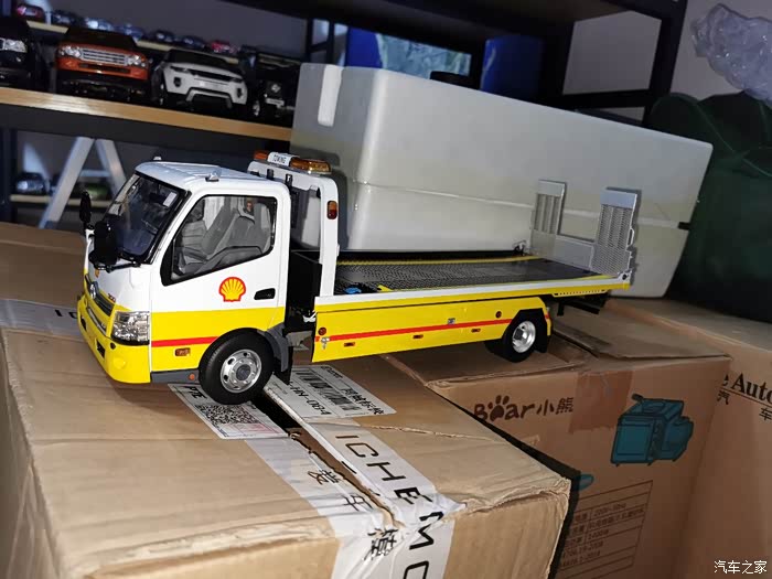 一起来修车吧日野hino300拖车