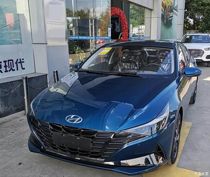 【迟到的提车日记】送自己的礼物12万多喜提伊兰特