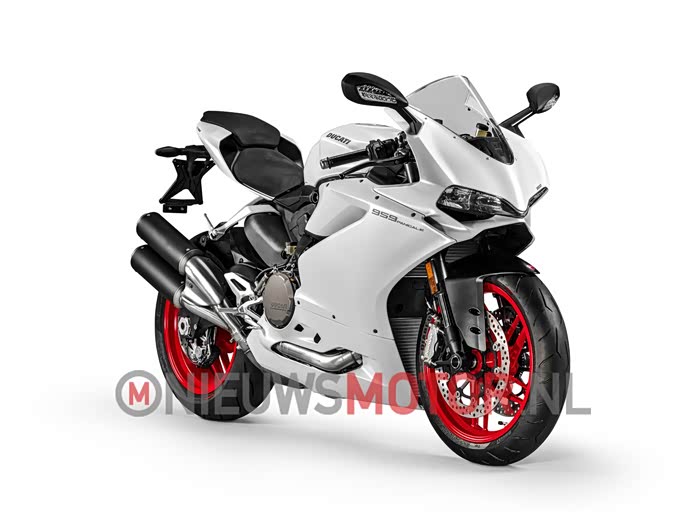 6 | 回复: 0 摩托车论坛 red & black , ducati 之夜米兰发布会