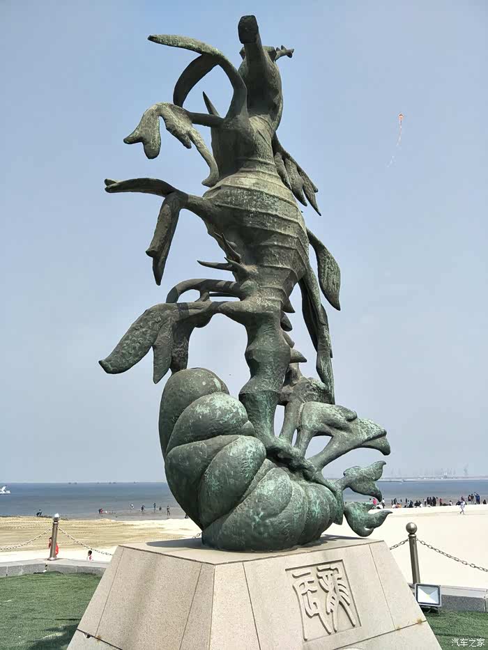 龙宫版十二生肖鲅鱼圈山海广场