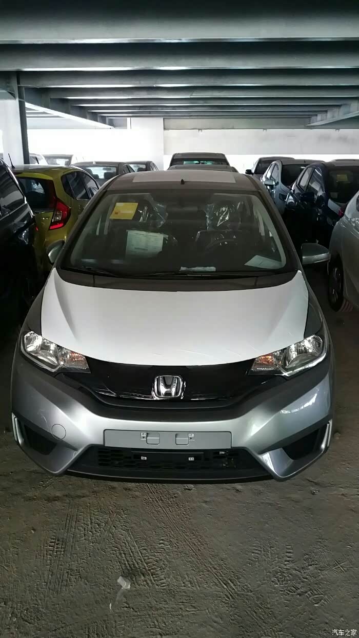 过几天提车了,818星光银/水泥灰