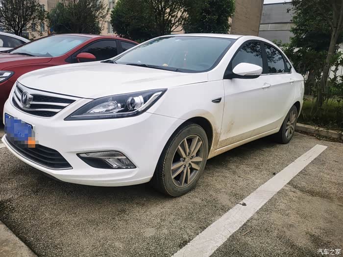 国产最美家轿,赏析16款逸动