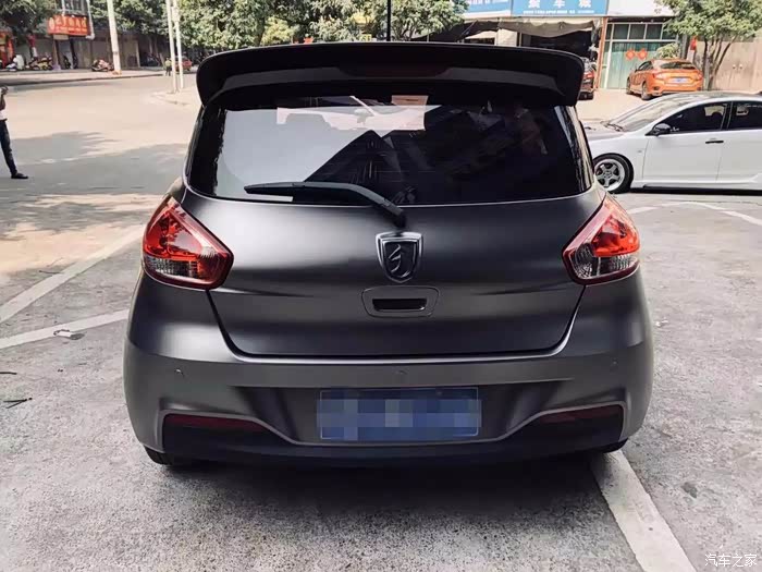 宝骏310贴电光灰膜效果不错