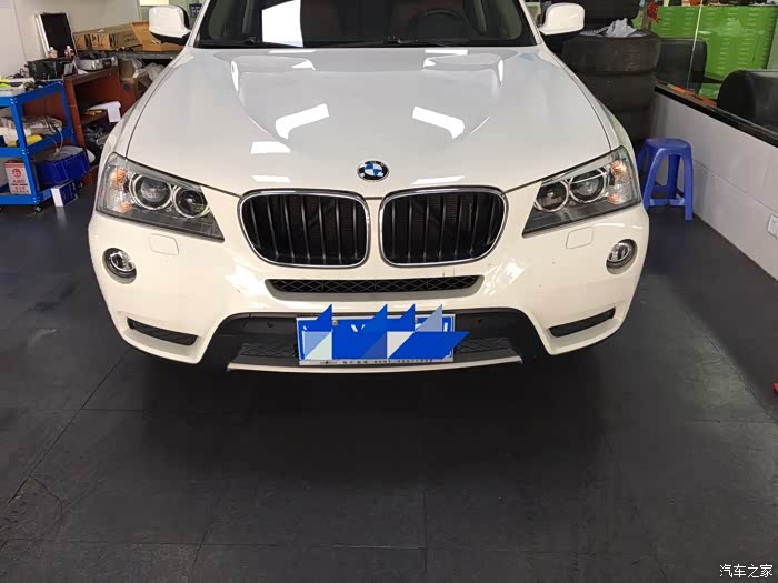宝马f25老x3改装新款前脸led大灯