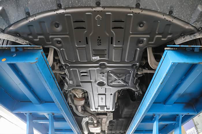 探险者首保免费x3顺便加装锰钢护板