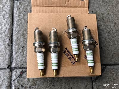 给爱车cs75保养更换火花塞_长安cs75论坛_手机汽车之家