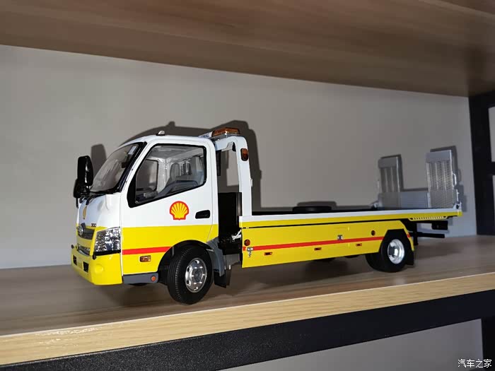 一起来修车吧日野hino300拖车