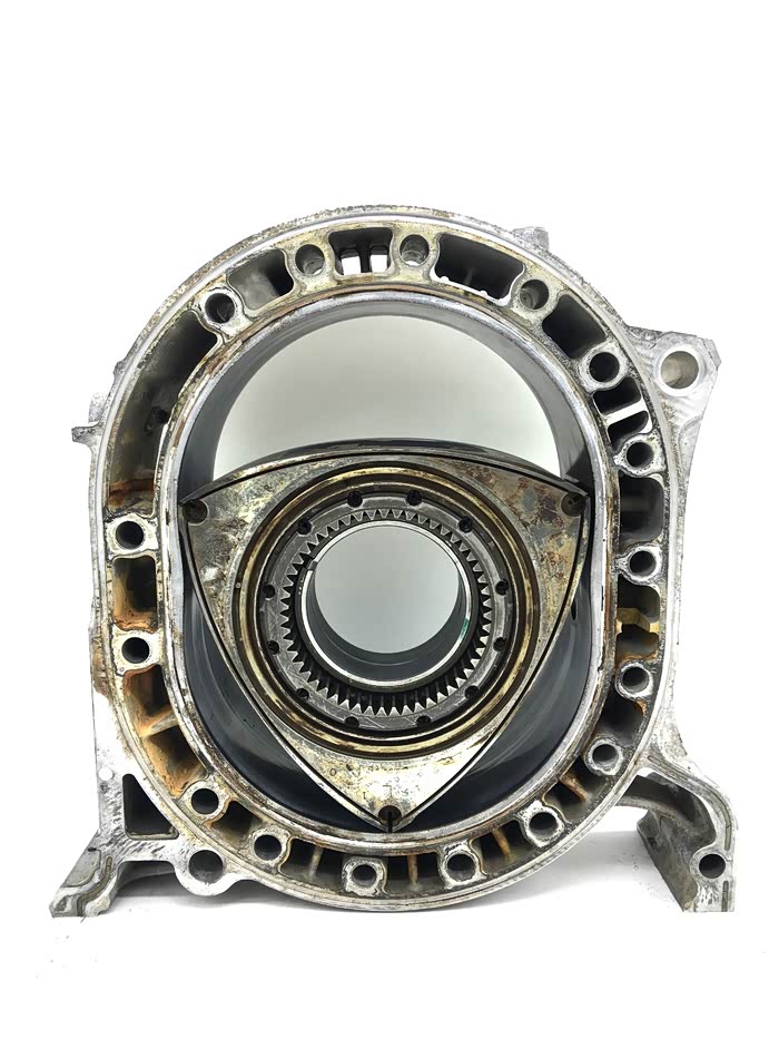 出一套转子发动机装饰品,喜欢的可以买去收藏