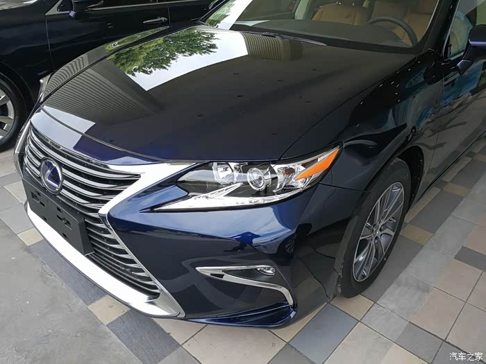 【图】es300h在4s店安装360全景影像作业_雷克萨斯es论坛_汽车之家