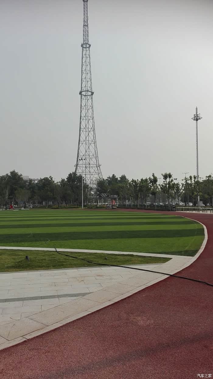 下午,观光市容,在中原路与马颊河