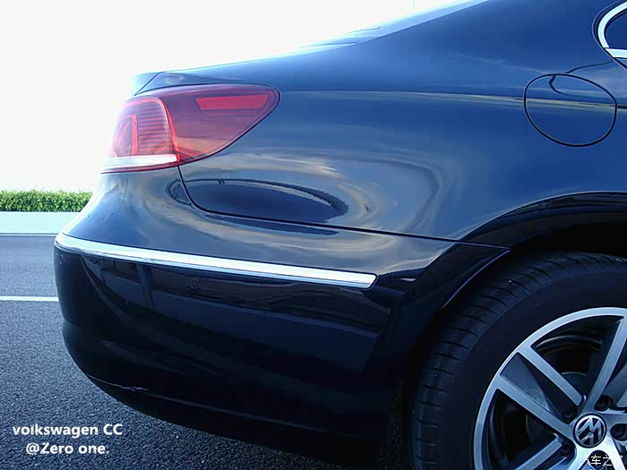 鲨鱼鳍,拍出了对称