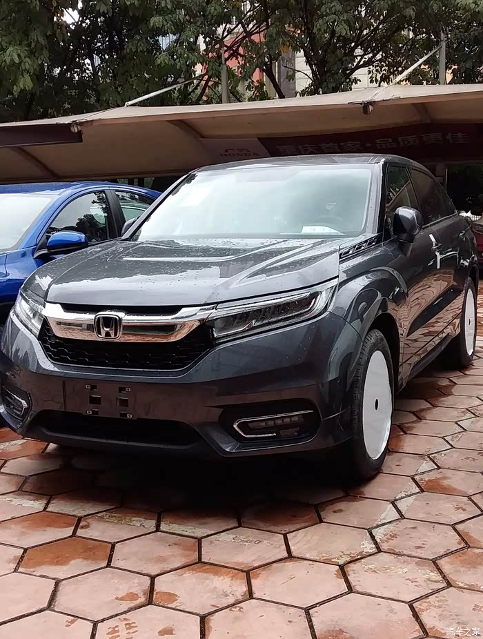 冠道1.5尊享太空银简拍,看29号价格如何了